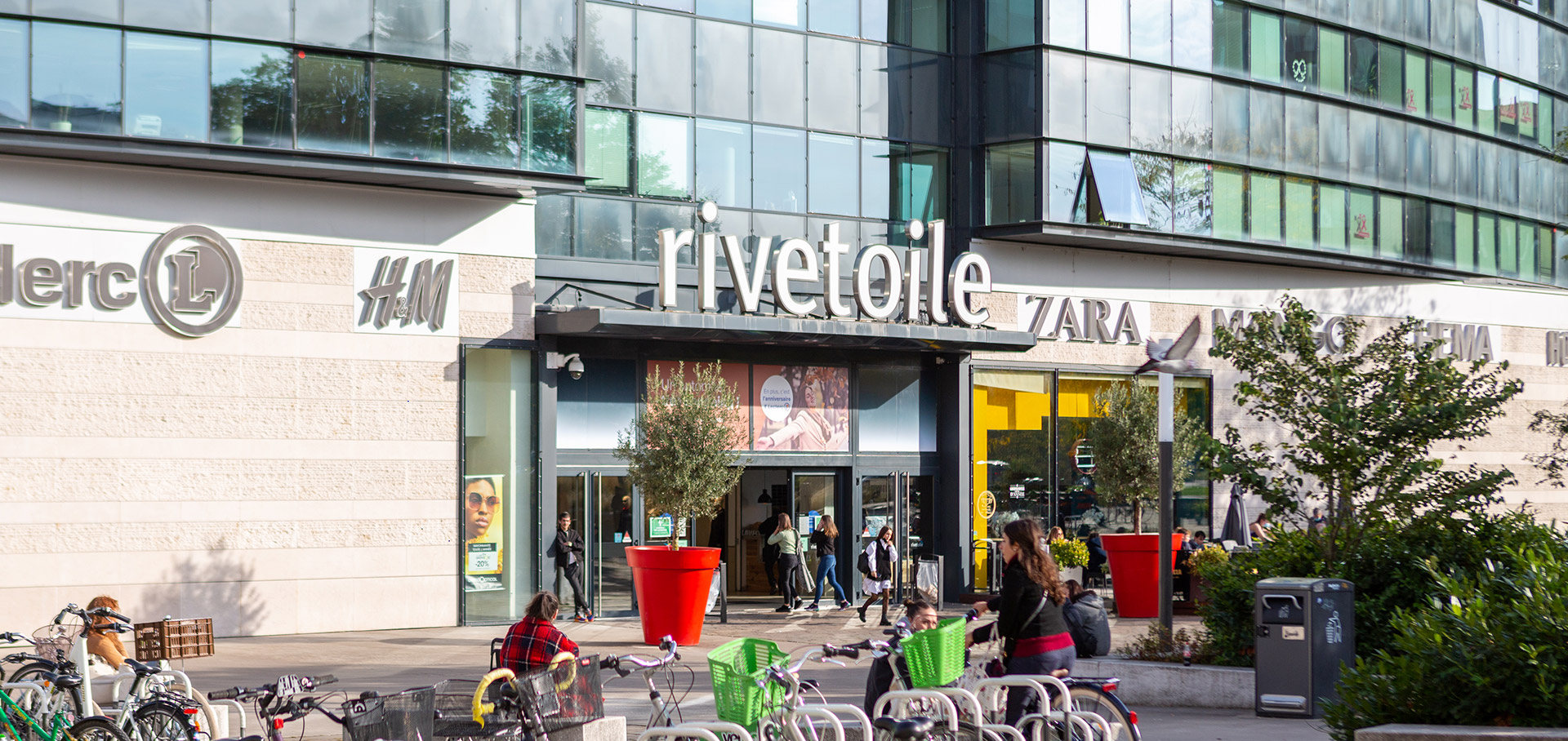 Rivetoile Banner